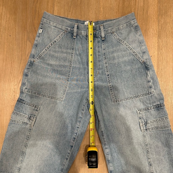 Citizens Of Humanity Marcelle Cargo Denim Jeans in Cloud Nine - Picture 4 of 9